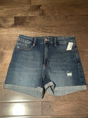 Reitmans Blue Denim Roll-Cuff Jean Shorts